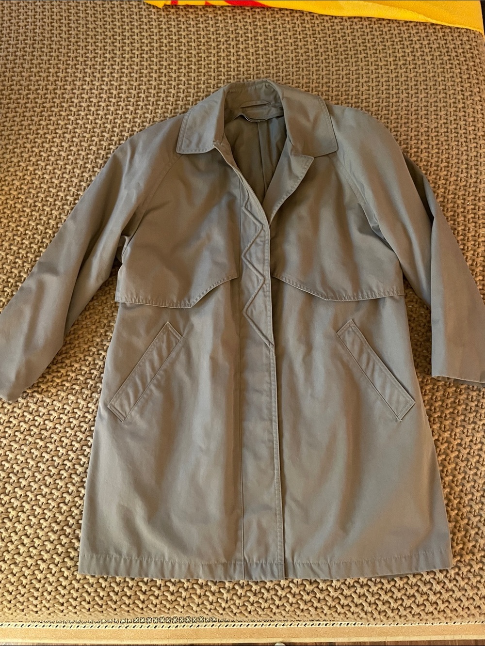 🤎 Vintage London Fog Trench Coat - rare zig zag pattern 🤎